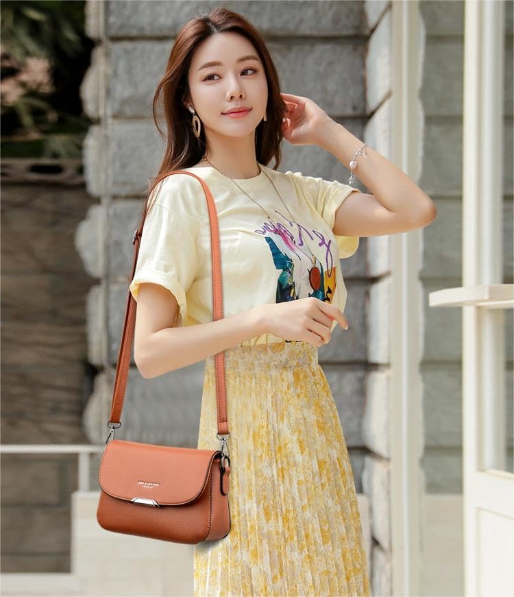 amelie-petite-crossbody photo 1