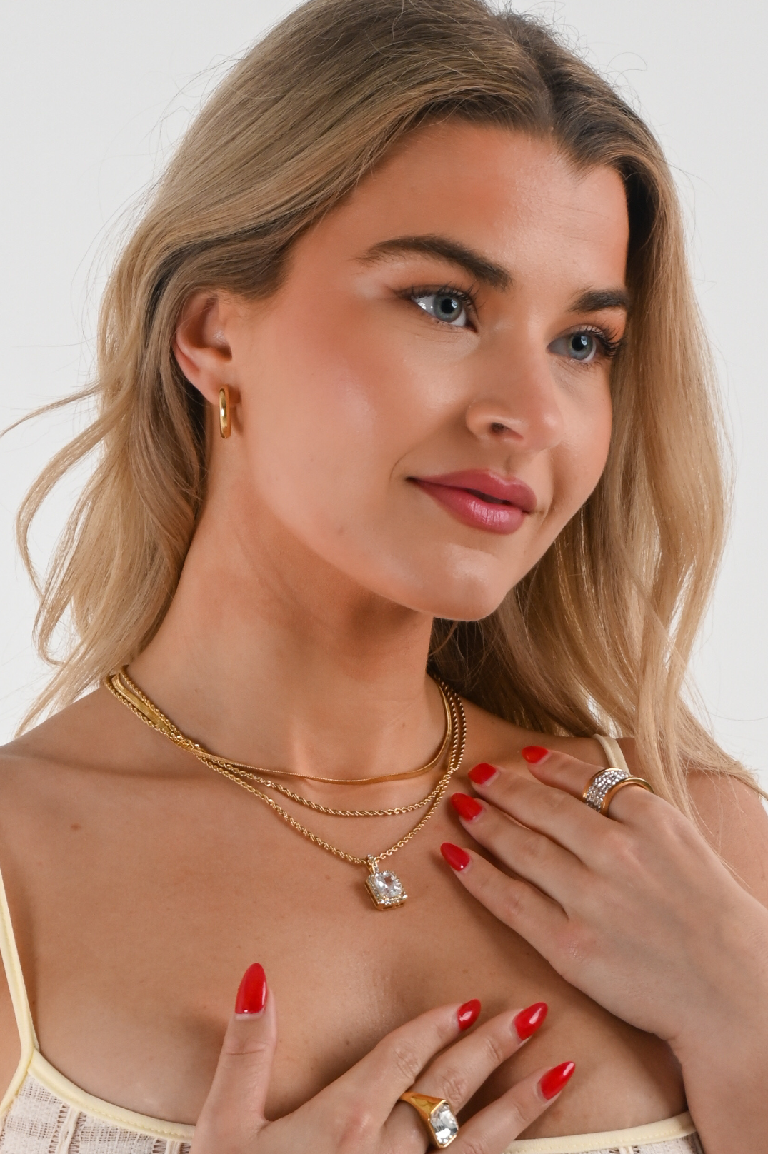 Isla Necklace