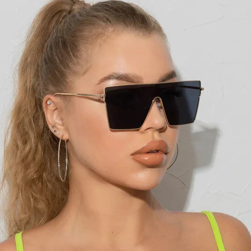 Gia Luxe Oversized Sunglasses - Black