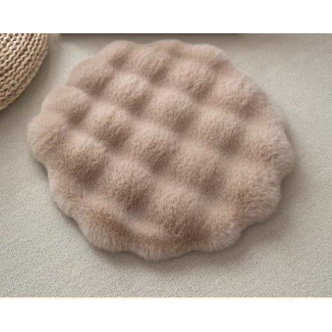 Milk tea color Plush Round Cat Mat - Soft Faux Fur Sleeping Pad (40cm Diameter)